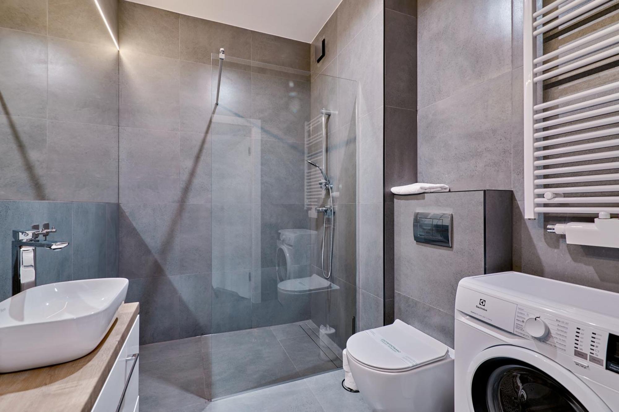 Apartament Sztuk Pieknych 10 بيوا المظهر الخارجي الصورة